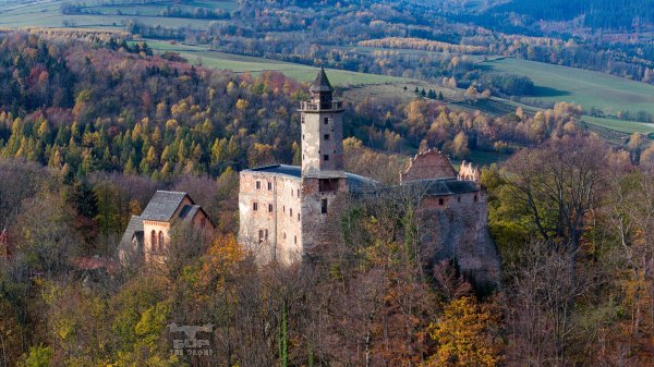 HQ_2023-11-11-GRODNO-WYCIECZKA-MRDRONOTRIP1-DJI_20231111101900_0120_D-Enhanced-NR-101900_70 mm
