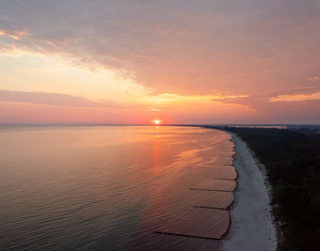 HQ_100_0529-HYPERLAPSE_0050-Enhanced-NR-053345_28 mm
